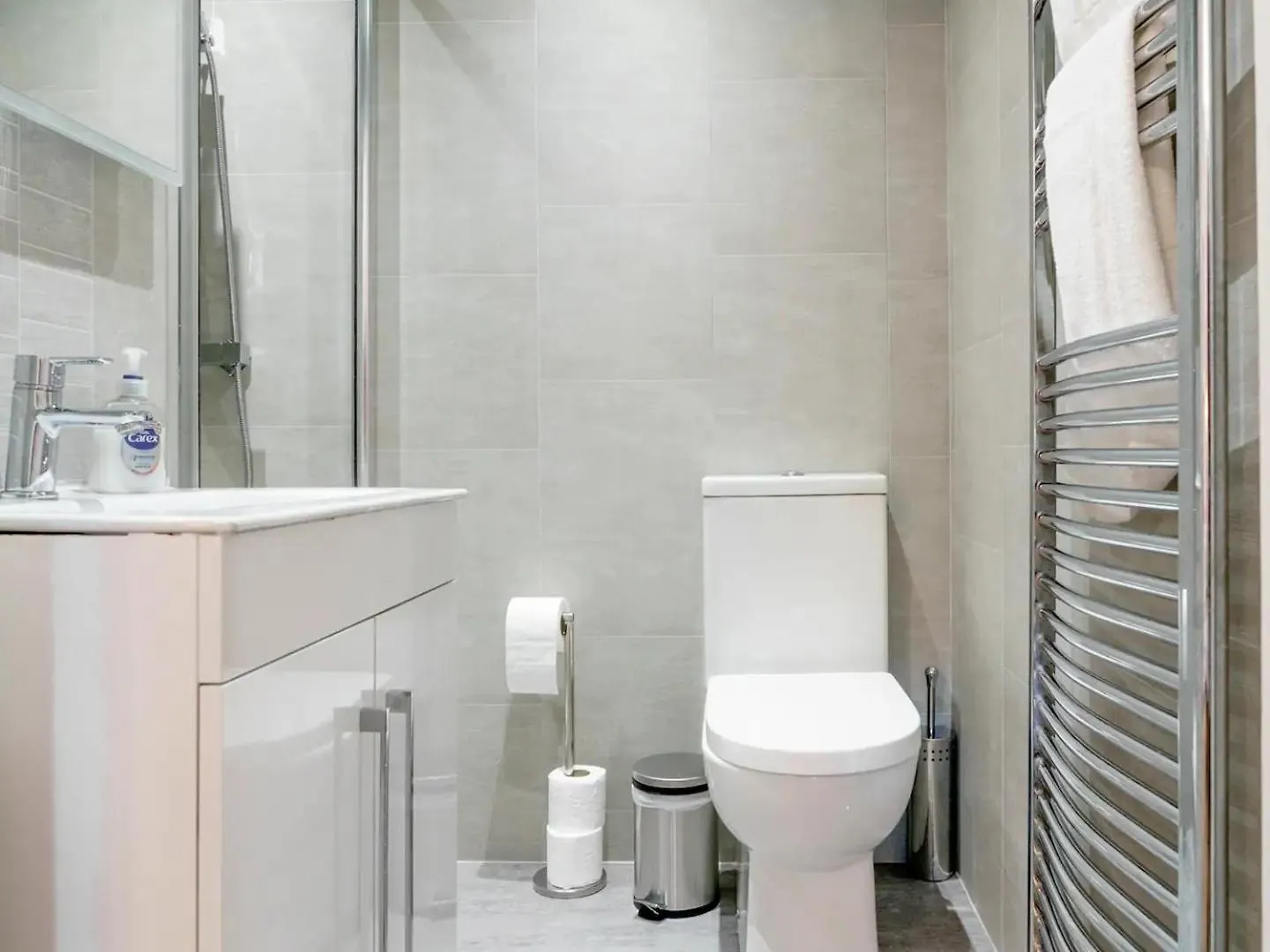 Pass The Keys Luxury Retreat Cafes And Shopping Queens Uni Belfast 0*,  United Kingdom